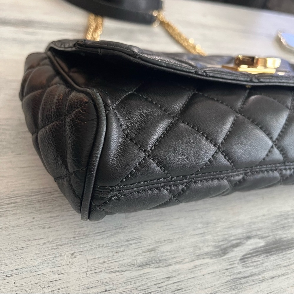 Michael Kors Black Quilted Gold Chain detail Crossbody Handbag - Picture 9 of 16